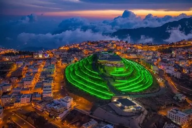 الجبل الأخضر - ابها أفضل وجهات سياحية للعوائل في عيد الفطر 2025